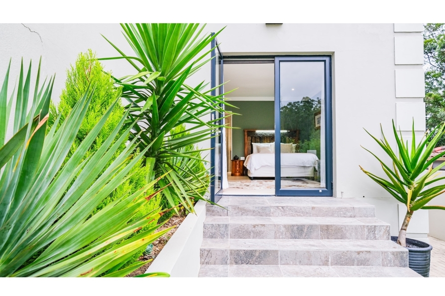 4 Bedroom Property for Sale in Heatherlands Western Cape